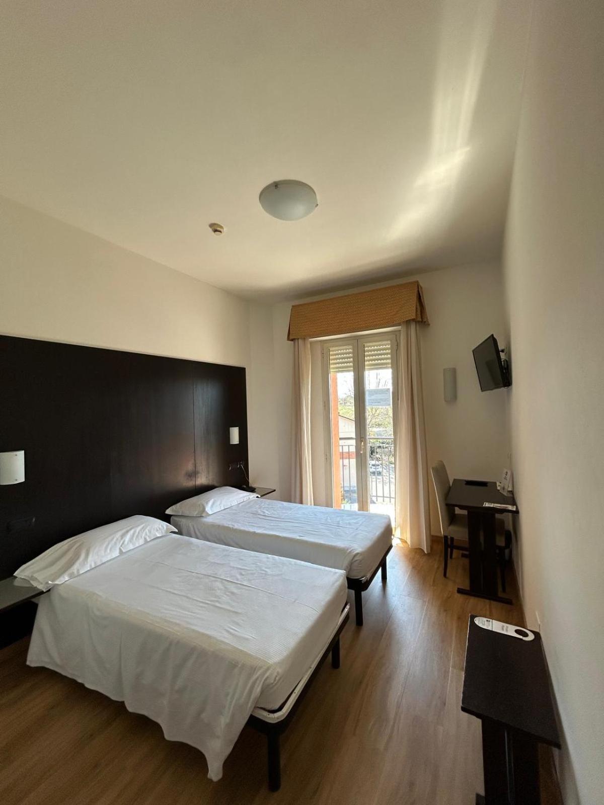 Best Western Cesena Hotel Exterior foto