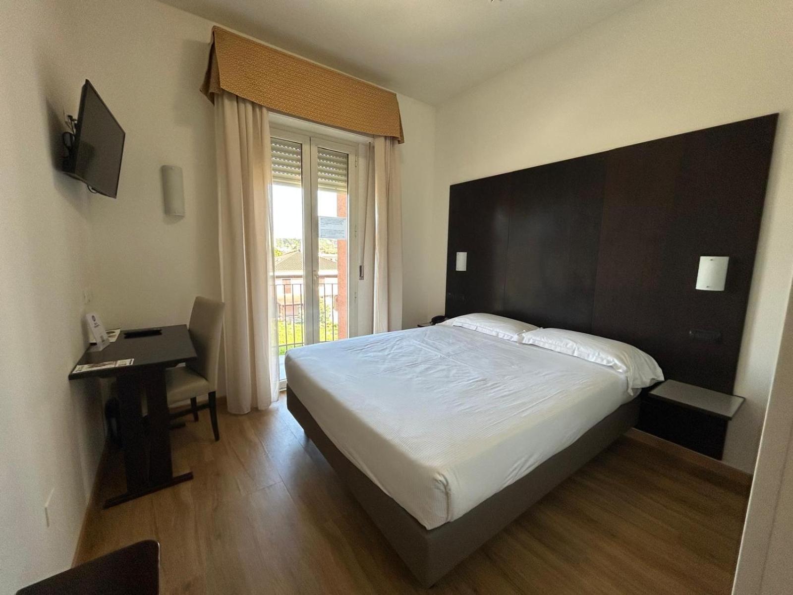 Best Western Cesena Hotel Exterior foto